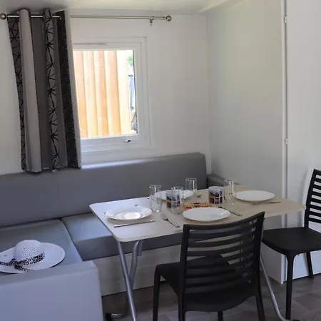 Kemp Camping La Puerta Del Sol 4*