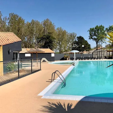 Camping La Puerta Del Sol 4*